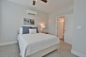 3 slaapkamers, een strijkplank/strijkijzer, gratis wifi, beddengoed