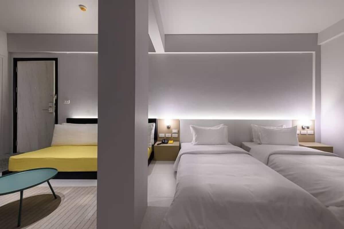 In-room safe, free WiFi, bed sheets