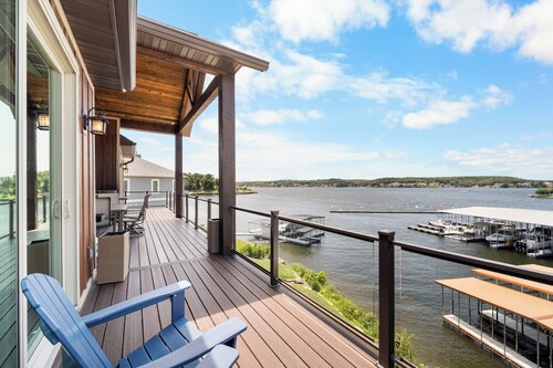 Sunset Pt - Private Pool, Hot Tub, Dock