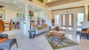 Unclassified image, 3 of 31, button - Ocean-View Oasis w/ Pool in Kailua-Kona! (Kailua-Kona)