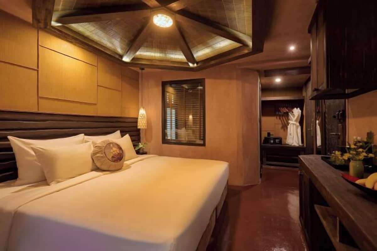 Minibar, coffre-fort, bureau, rideaux d’obscurcissement