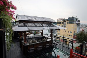 住宿內酒吧