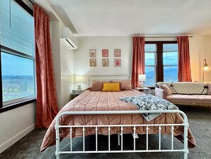 4 soverom, skrivebord, strykejern/-brett og wi-fi