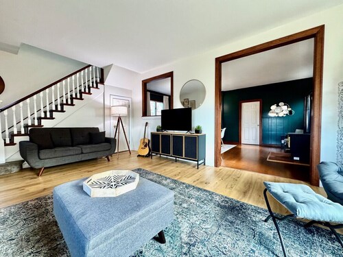 Old World Charm w/River Views