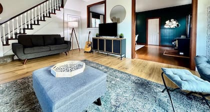 Old World Charm w/River Views