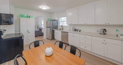 #StayInMyDistrict Coos Bay Primrose Cottage