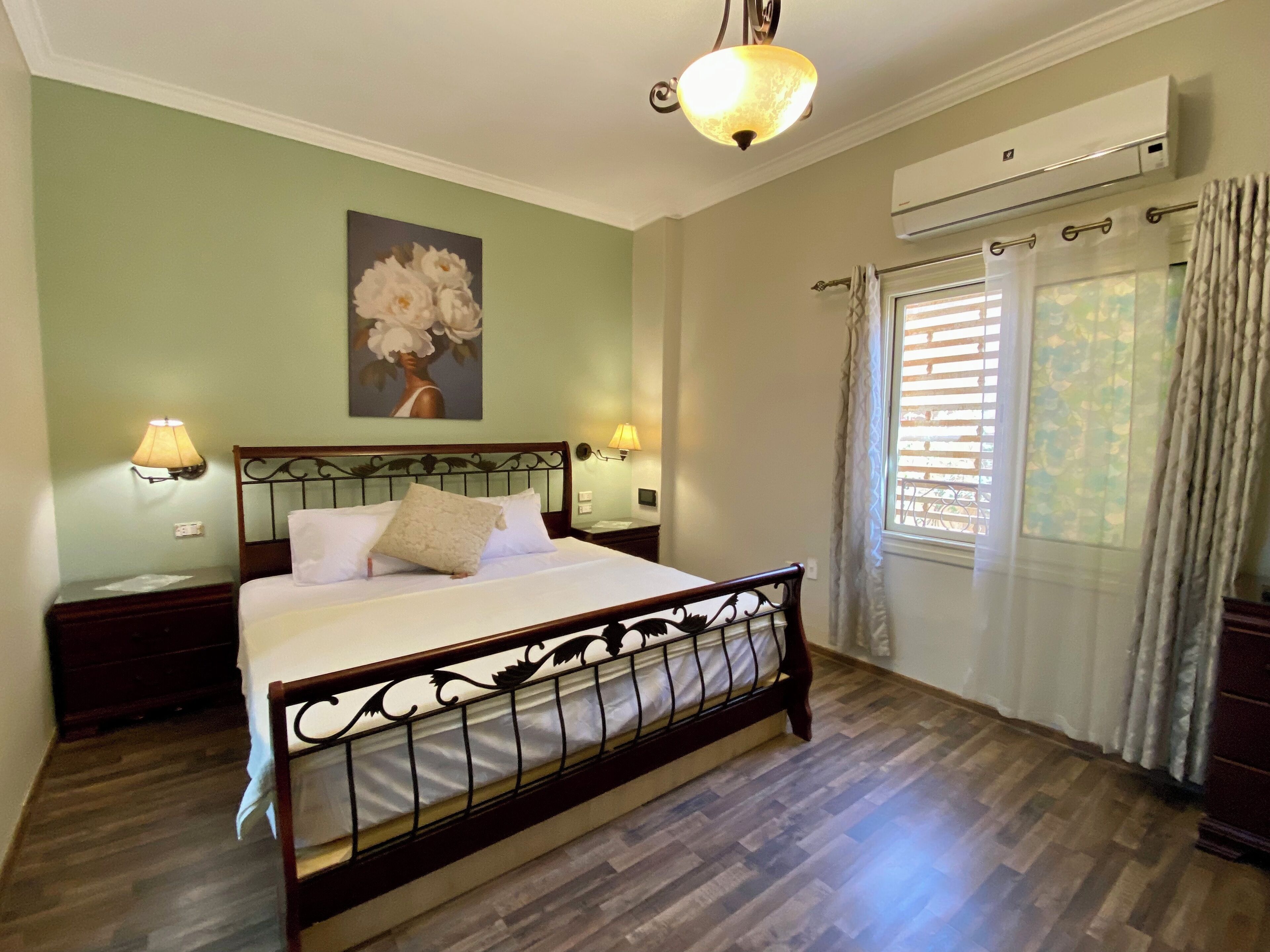 3 bedrooms, iron/ironing board, Internet, bed sheets