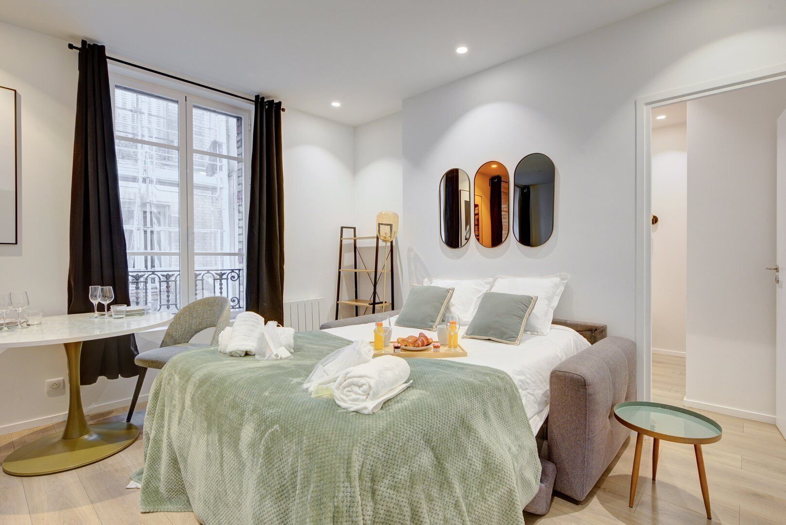 1 chambre, fer et planche à repasser, Wi-Fi, draps fournis