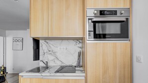 Private kitchen - TheBlueStay 31 – Modern Apartment – Paris 13 (Paris)