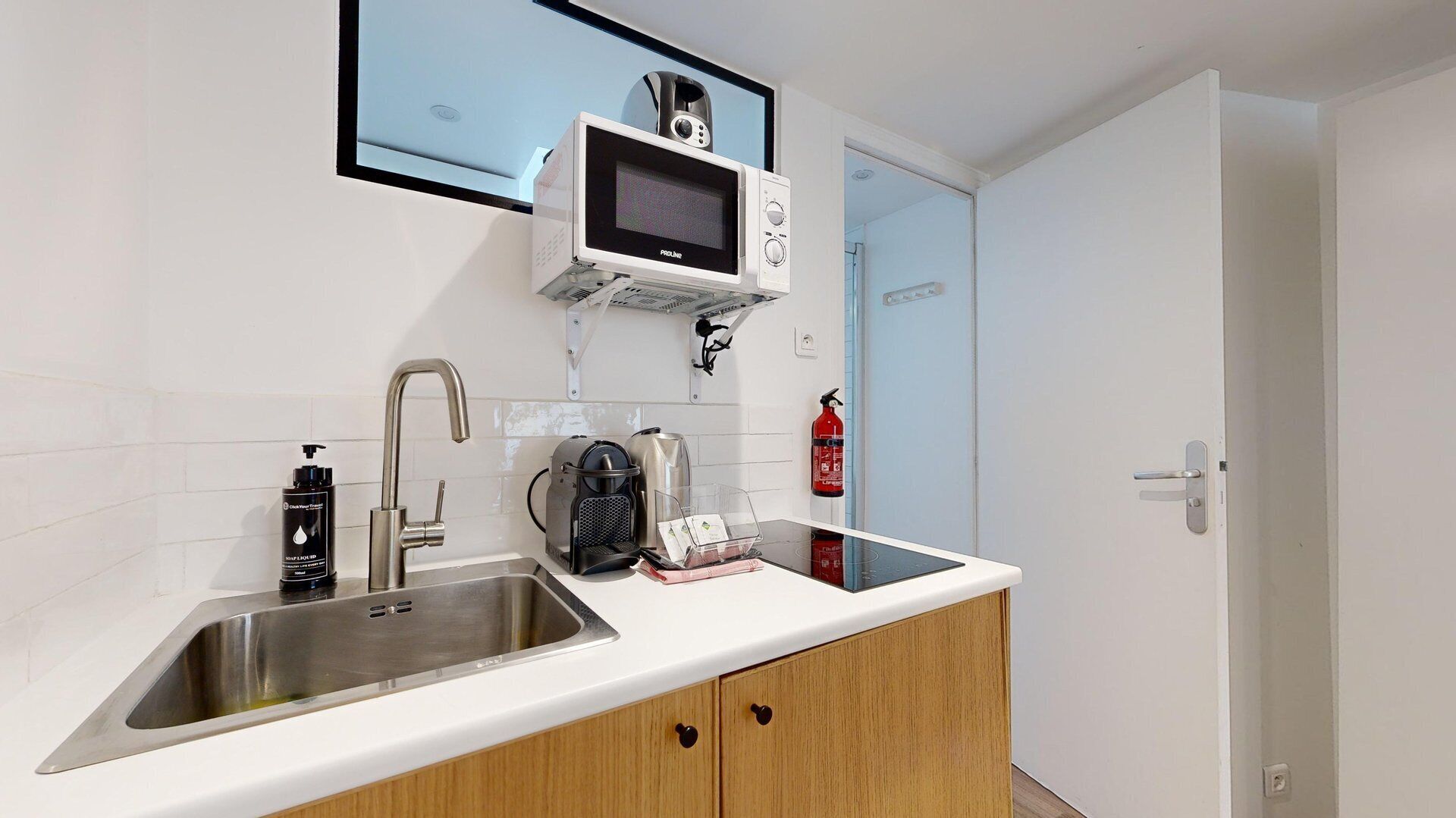 Microwave, coffee/tea maker, toaster