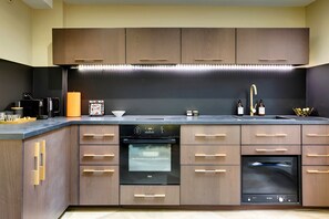 Fridge, microwave, oven, dishwasher