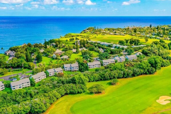 Golf - North Shore Sweet Spot w/ King Bed Overlooking Lush Valley (Princeville)