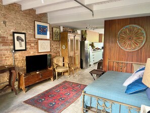 1 quarto, ferros/tábuas de passar roupa, Wi-Fi, roupa de cama