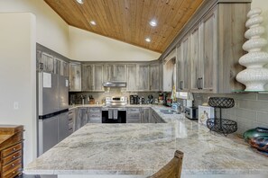 Electric kettle - Potter's Peak (Cascade)