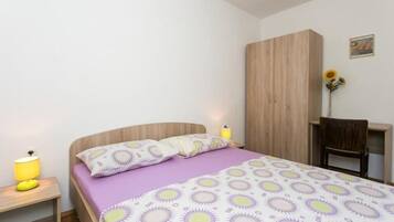 2 bedrooms, WiFi (free)