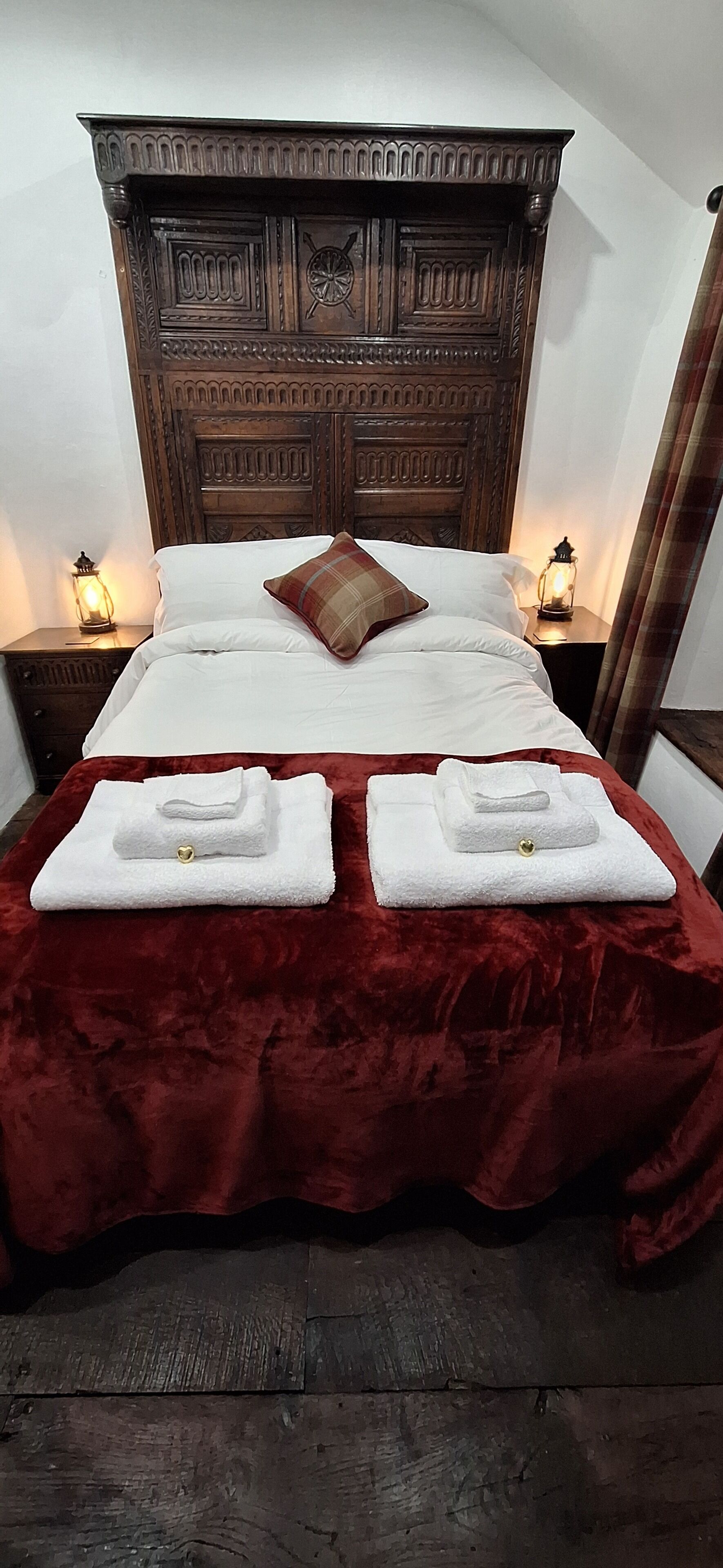 2 bedrooms, in-room safe, iron/ironing board, free WiFi