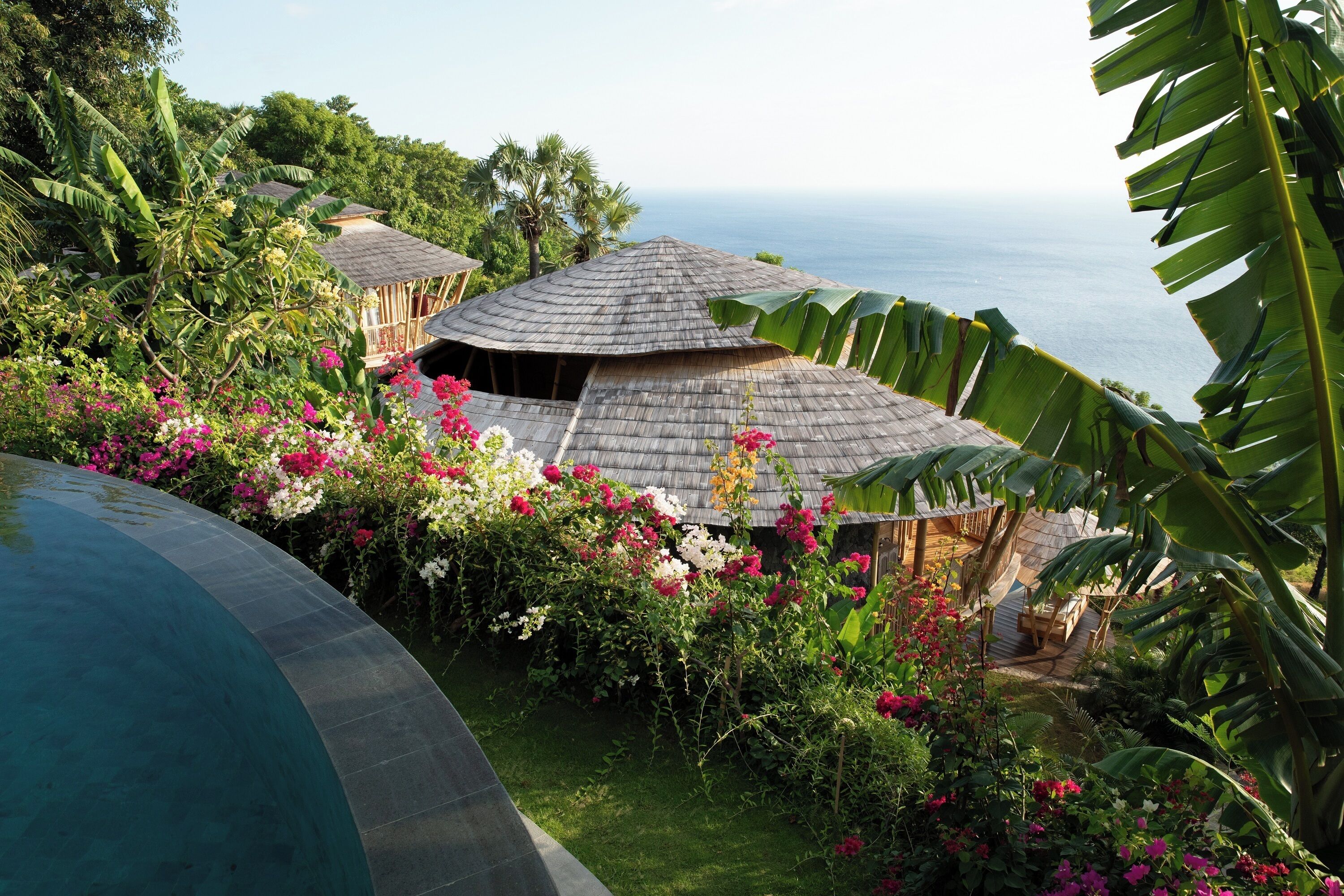 Villa Air | Courtyard view