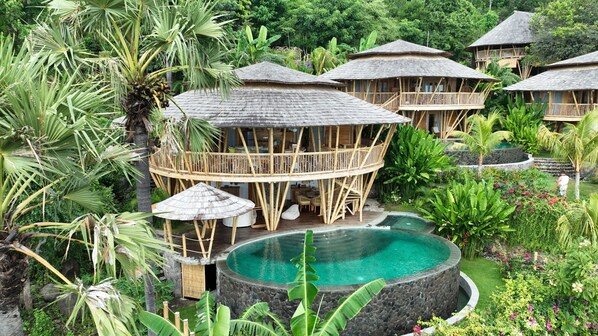 Villa Air | 高級寢具、Select Comfort 床墊、迷你吧、獨特裝潢