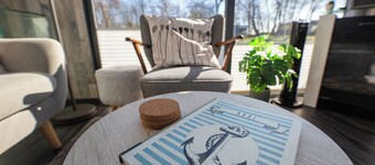 Houseboat 4 Seeloft. With lake view and comfortable.