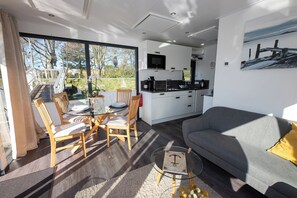 Fernseher, DVD-Player