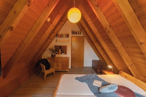 2 chambres, fer et planche à repasser, lit parapluie, Wi-Fi gratuit
