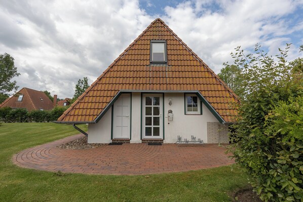 Exterior - Vacation home Deichsonne. Relaxing and comfortable. (Wurster Nordseeküste)