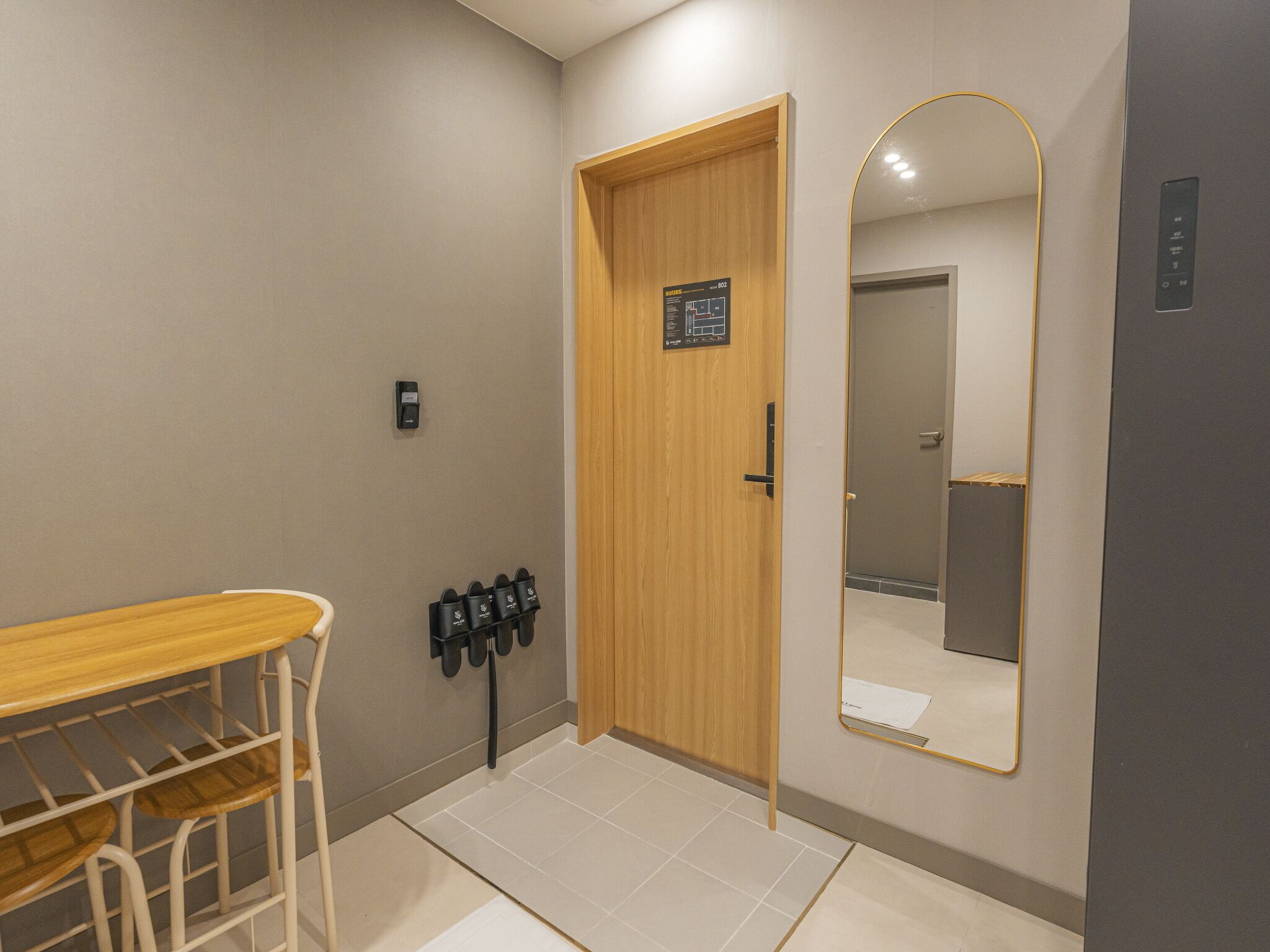 Family Twin Room | Living area