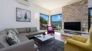 Smart TV