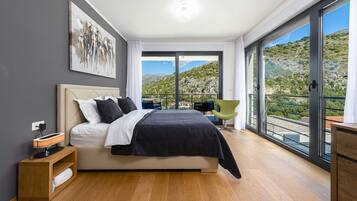 5 Schlafzimmer, Bügeleisen/Bügelbrett, Reisekinderbett, kostenloses WLAN