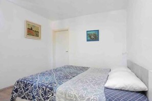 2 Schlafzimmer, Bügeleisen/Bügelbrett, Internetzugang