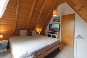 3 chambres, fer et planche à repasser, lit parapluie, Wi-Fi gratuit