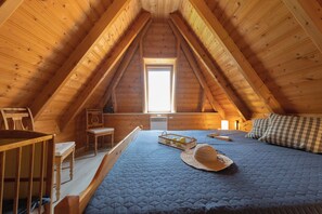 3 chambres, fer et planche à repasser, lit parapluie, Wi-Fi gratuit