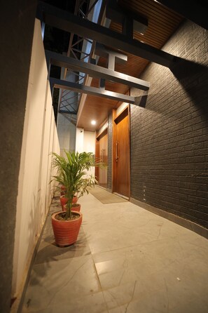 Exterior - Saroj Villa (Agra)