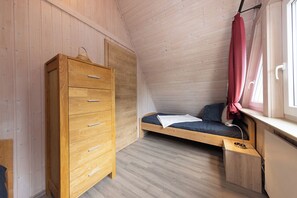 2 Schlafzimmer, Bügeleisen/Bügelbrett, Reisekinderbett, kostenloses WLAN
