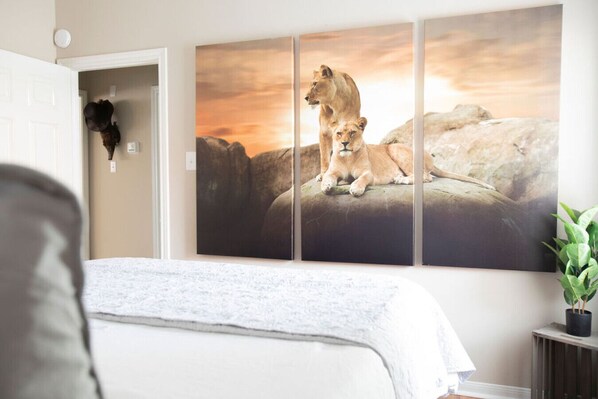 3 bedrooms, desk, WiFi