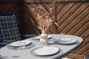 屋外ダイニングエリア