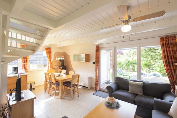 TV, fireplace, DVD player, stereo