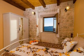 4 camere, ferro/asse da stiro, Wi-Fi