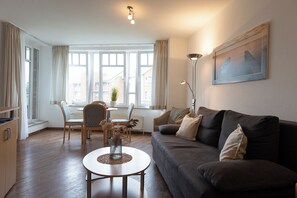 Televisión, reproductor de DVD y estéreo 