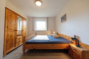 1 chambre, fer et planche à repasser, lit parapluie, Wi-Fi gratuit