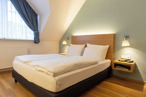 1 chambre, bureau, Wi-Fi gratuit, draps fournis