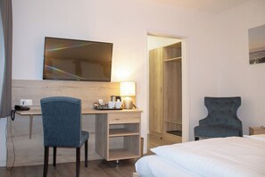 1 chambre, bureau, Wi-Fi gratuit, draps fournis