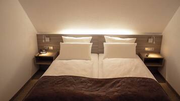 1 bedroom, desk, free WiFi, bed sheets