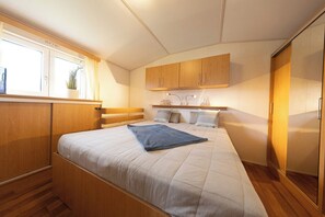 2 camere, ferro/asse da stiro, culla da viaggio, Wi-Fi gratuito
