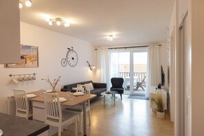 Interior - Vacation apartment Wremer Bogen 9-3-6. High above the dyke and with charm. (Wurster Nordseeküste)