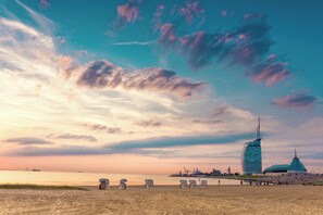 Una playa cerca