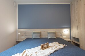 3 chambres, fer et planche à repasser, lit parapluie, Wi-Fi gratuit