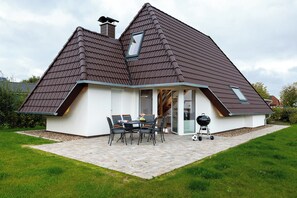 Exterior - Vacation home Käthi. Family-friendly and close to nature. (Wurster Nordseeküste)