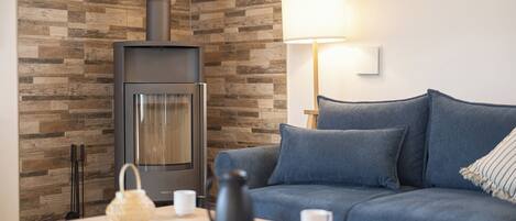 TV, fireplace, DVD player, stereo