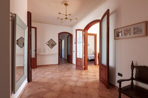 6 bedrooms - Tenuta San Cassiano With Garden And Pool (San Cassiano)